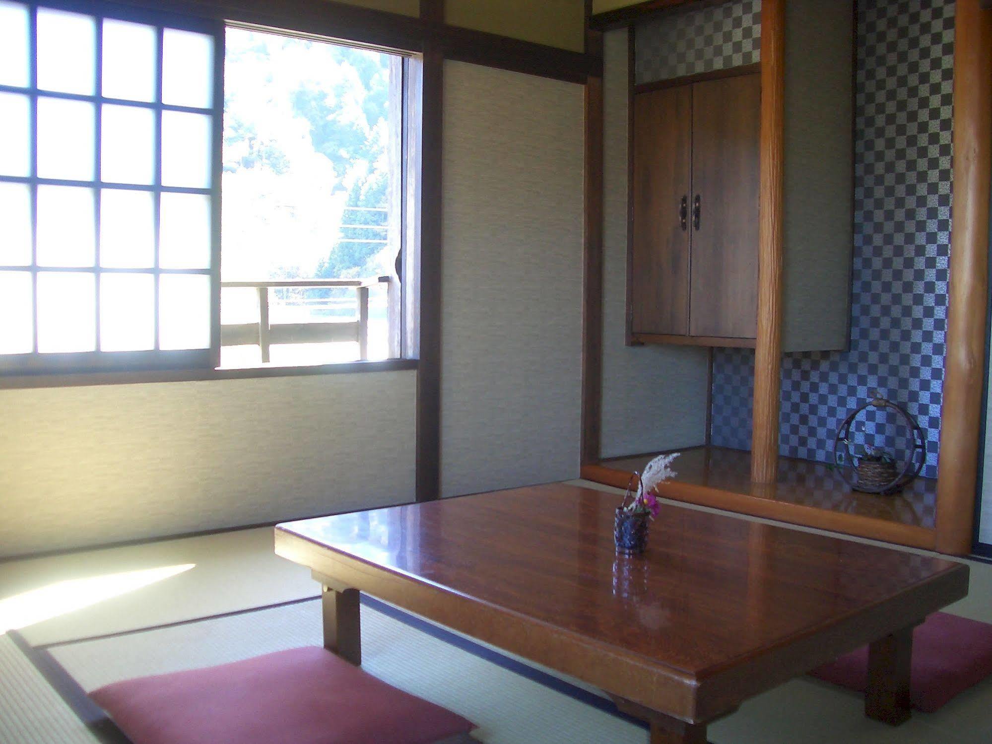 Shikitei Hotel Fujiyoshida Eksteriør billede